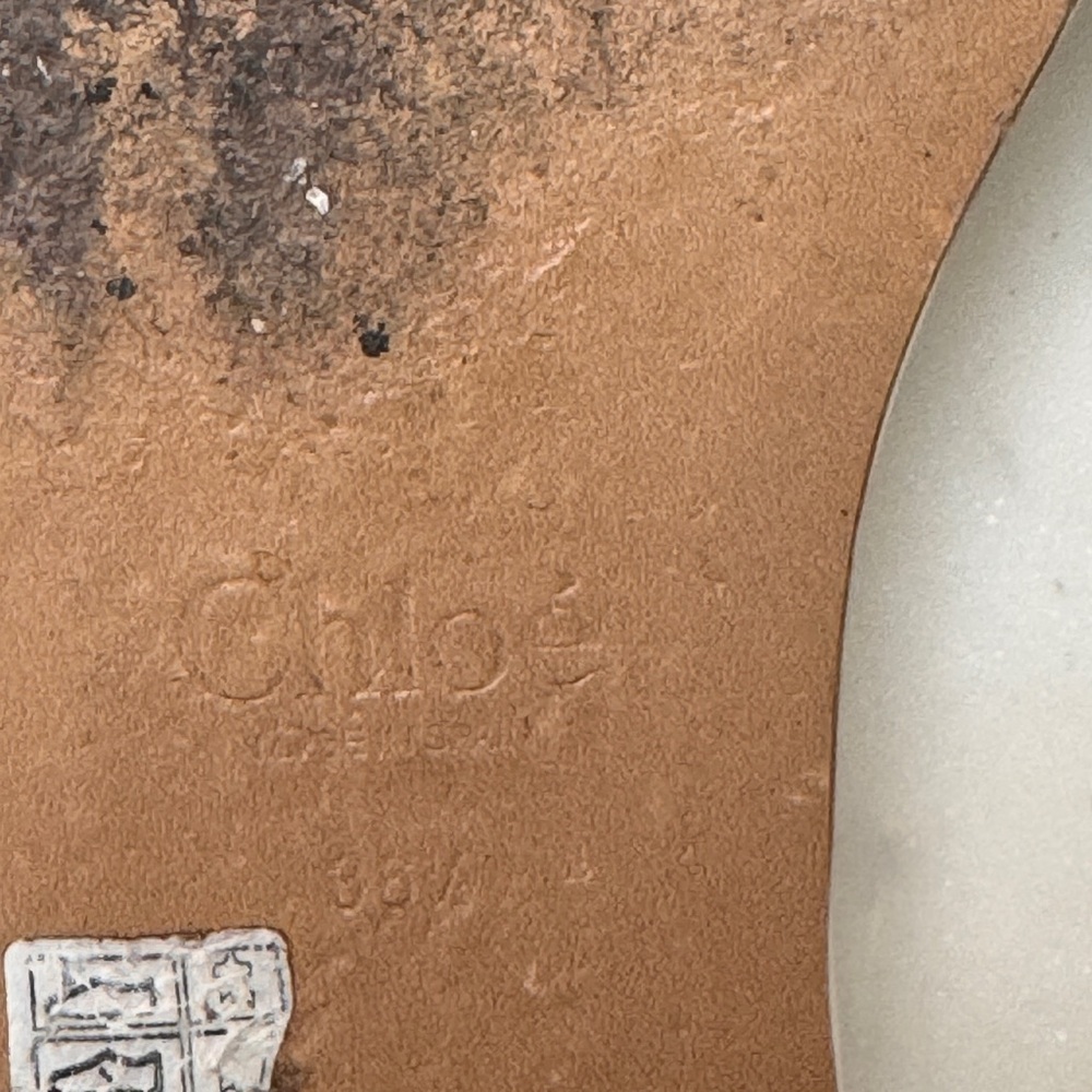 🤍 CHLOE Mae White Leather Buckle Flat Slide Sandals 🤍 - Picture 6 of 9